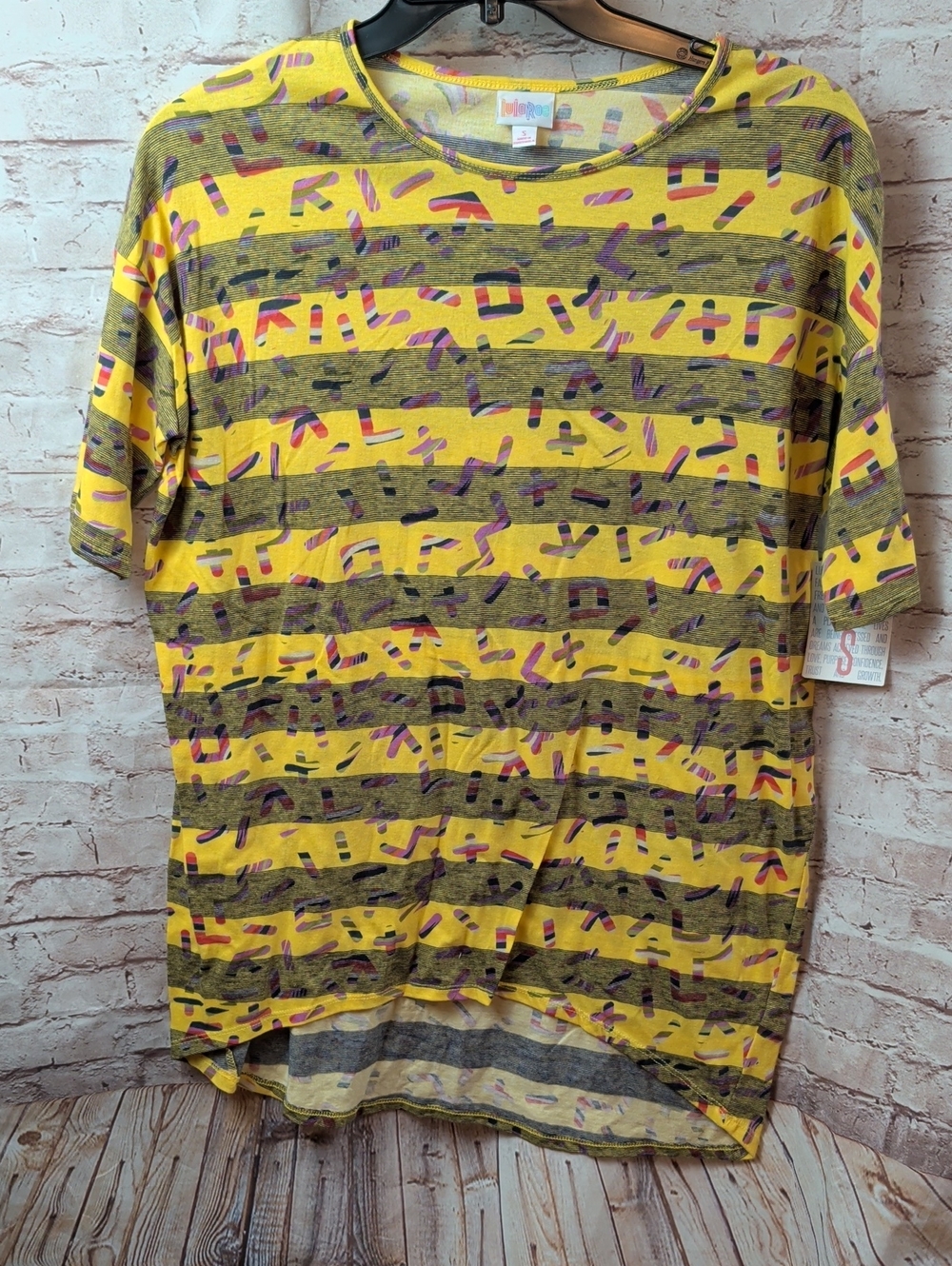 LulaRoe  Irma Tee Shirt Small New Nwt